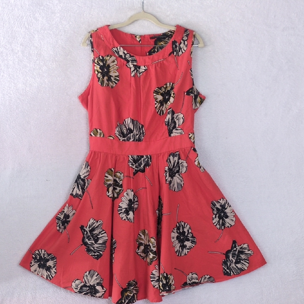 Dorothy Perkins Women's Red Floral Fit & Flare Sleeveless‎ Dress Size L